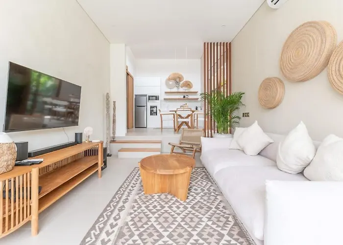 Nilu Seaside By Pura Homes ヴィラ *