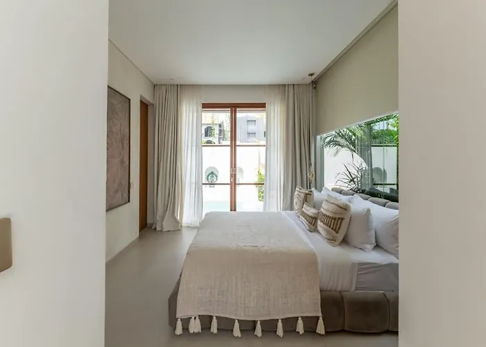 Nilu Seaside By Pura Homes Villa