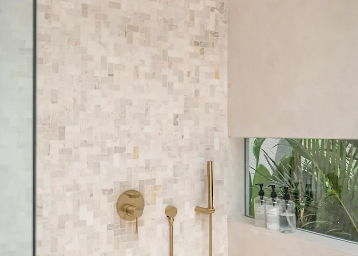 ヴィラ Nilu Seaside By Pura Homes *