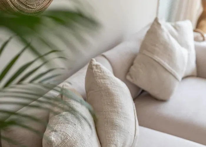 Nilu Seaside By Pura Homes * チャングー